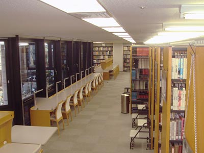 新宿図書館